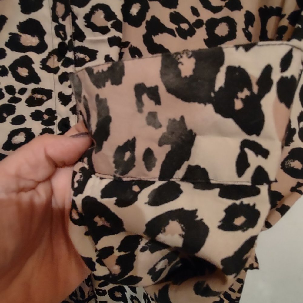 Long sleeve leopard print shirt